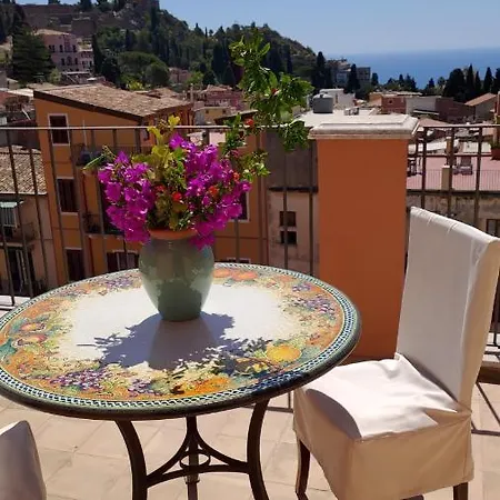Vilagos Apartments & Loft Taormina Exterior foto