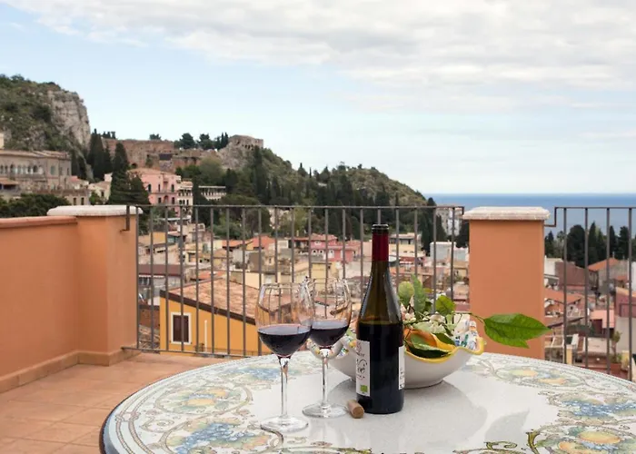 Vilagos Apartments & Loft Taormina
