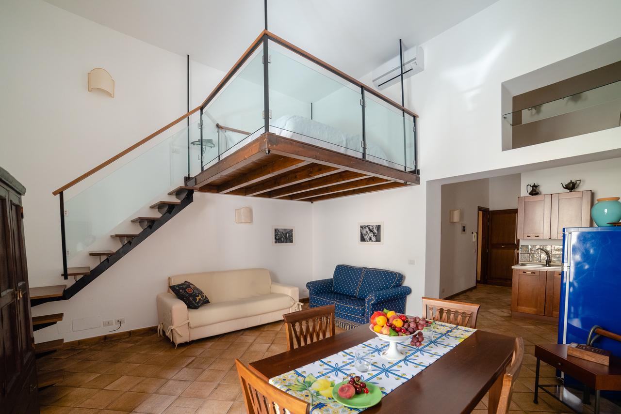 Vilagos & Loft Apartment Taormina